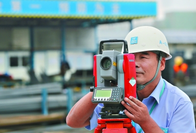 姚巖森 “最精準(zhǔn)”測(cè)量工:測(cè)量誤差不到標(biāo)準(zhǔn)的1/4 姚巖森 “最精準(zhǔn)”測(cè)量工:測(cè)量誤差不到標(biāo)準(zhǔn)的1/4